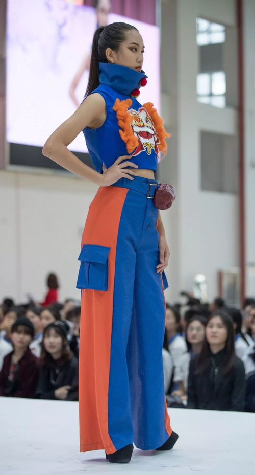 用藝術向未來致敬 寶安職校舉行服裝 動漫專業(yè)畢業(yè)作品展