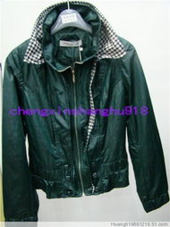 簡(jiǎn)約風(fēng)尚，品質(zhì)生活——探索精品服裝與日用百貨的融合魅力